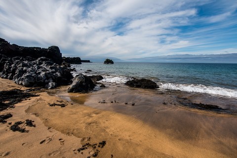Plage de sable doré Skardsvik  Islande Iceland Péninsule de Snaefelness