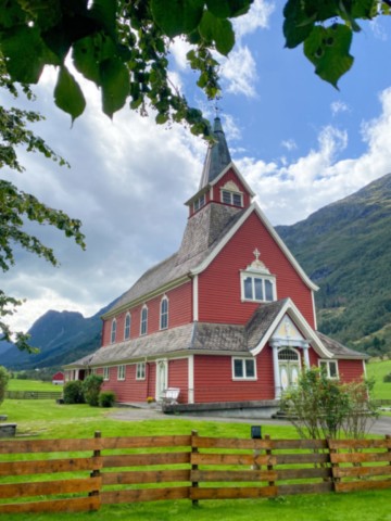 L'église en bois rouge d'Olden Loen Norvège 