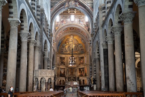 Intérieur cathédrale Place des miracles Pise