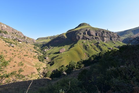 Rainbow gorge trail cathedral peak Drakensberg