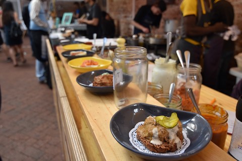 Petit dejeuner salé Neighbour goods market old biscuit Mill Cape Town
