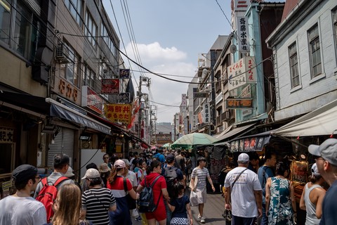 Marché aux poissons extérieur de Tsukiji Tokyo Japon
